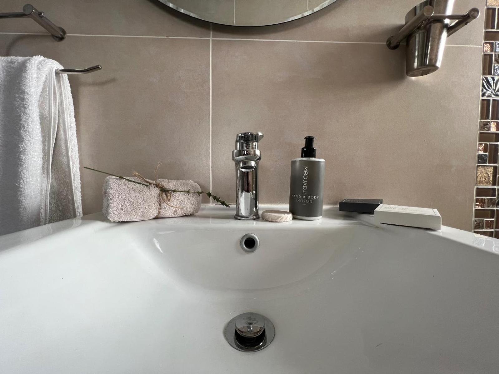 Kalashe Bed & Breakfast East London Oda fotoğraf
